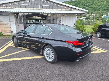 BMW 530e Luxury Line Black
